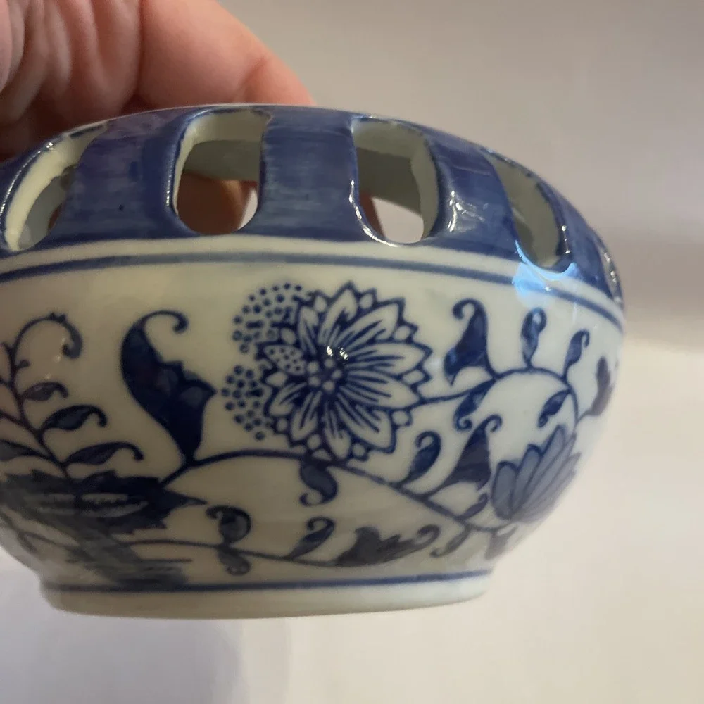 Vintage Japanese 19th Century Potpourri Holder‎